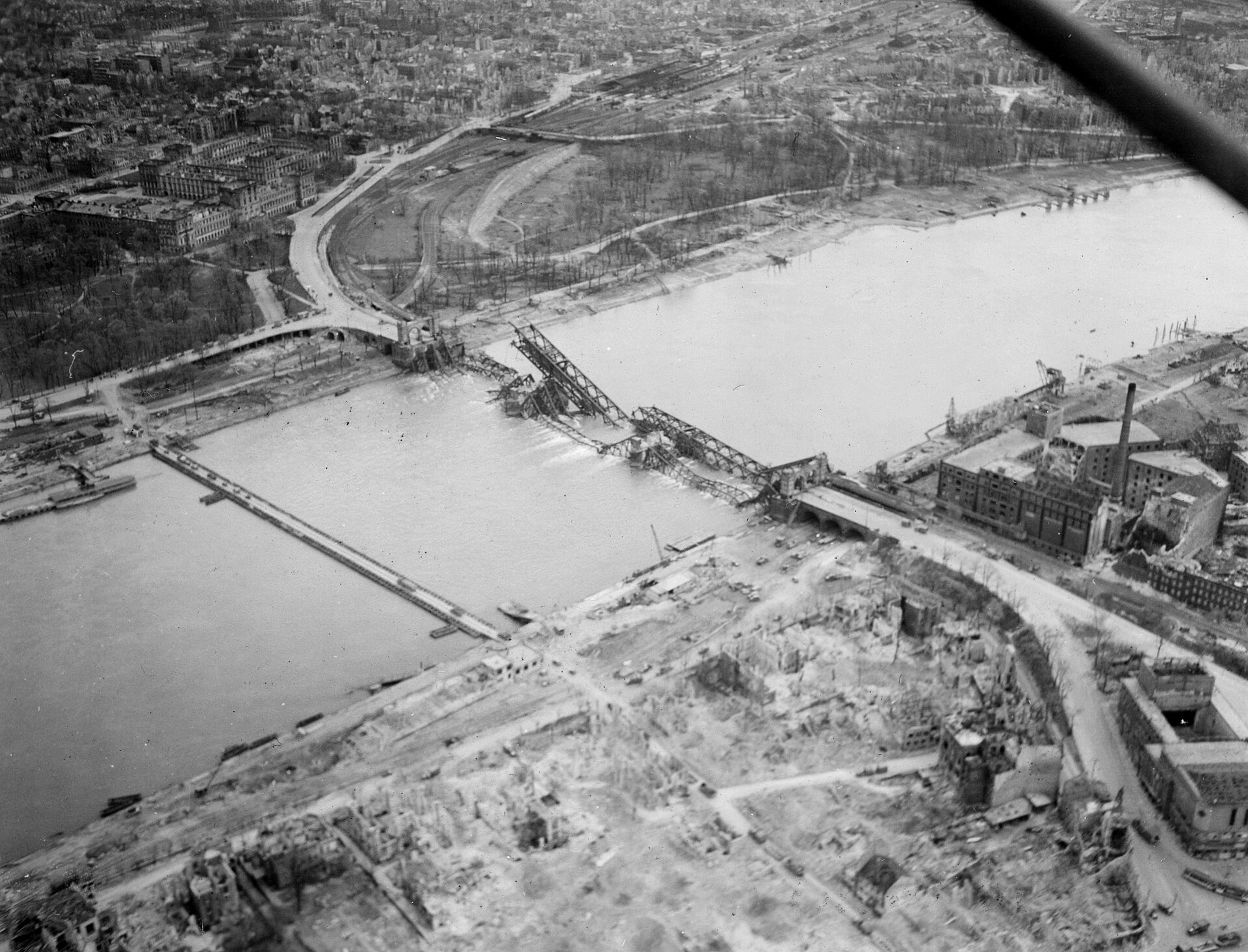 Mannheim im Zweiten Weltkrieg: Die Stadt und ihre Bewohner im Krieg