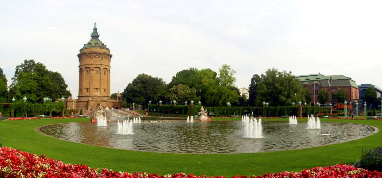 Der Wasserturm am Friedrichsplatz, Wahrzeichen Mannheims