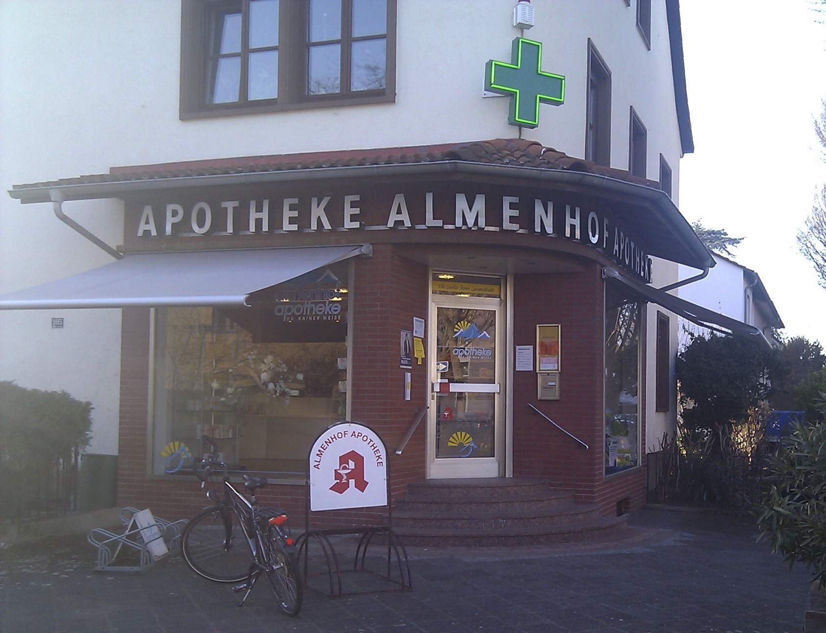 Hotelunterkunft im Stadtteil Almenhof, Mannheim – Beliebtes Südviertel mit kleinen Hotels und guter Busanbindung.