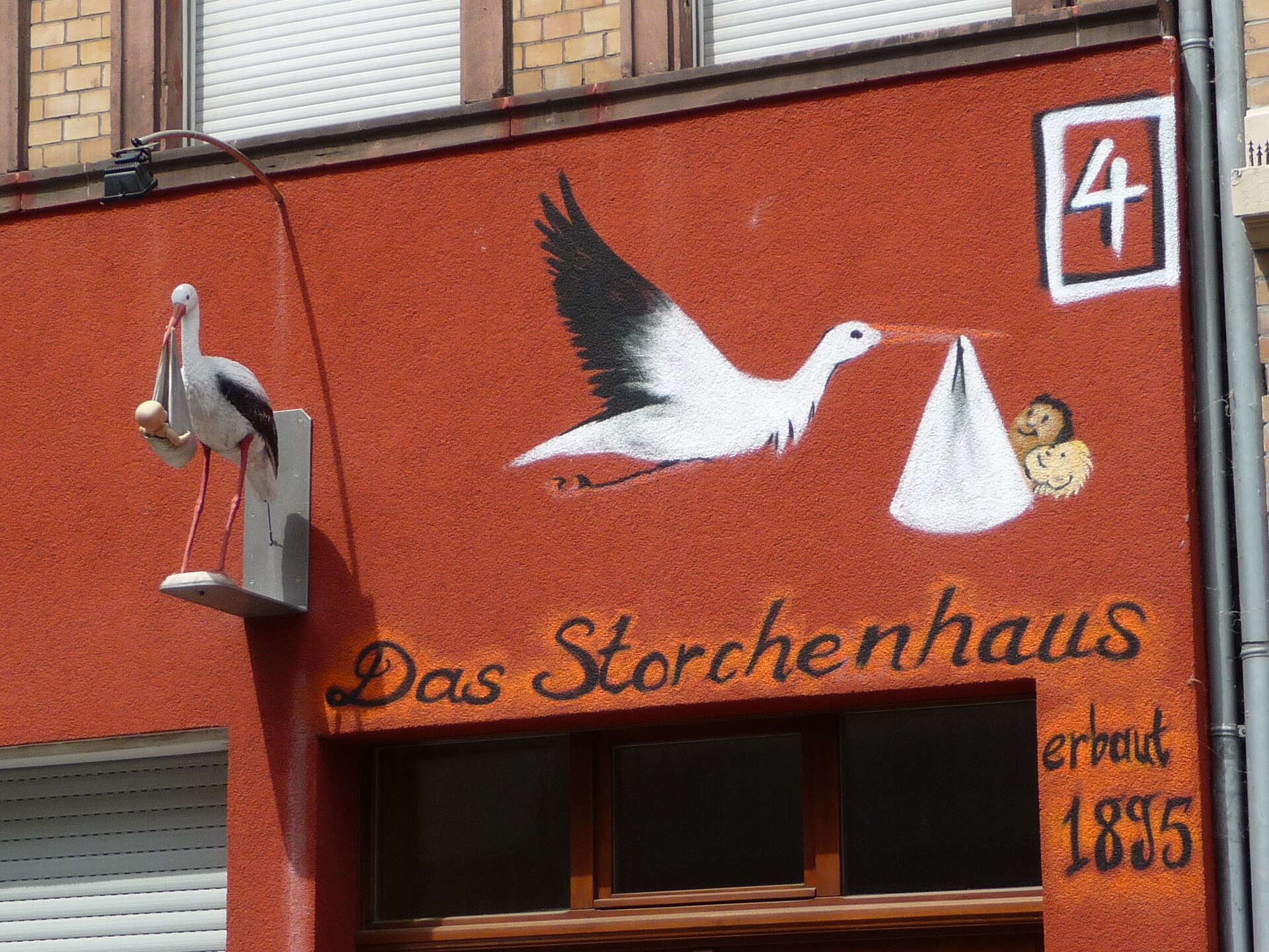 Hotelunterkunft im Stadtteil Neckarstadt-West, Mannheim – Lebhaftes Viertel mit aufstrebender Gastronomieszene und günstigen Hotels.